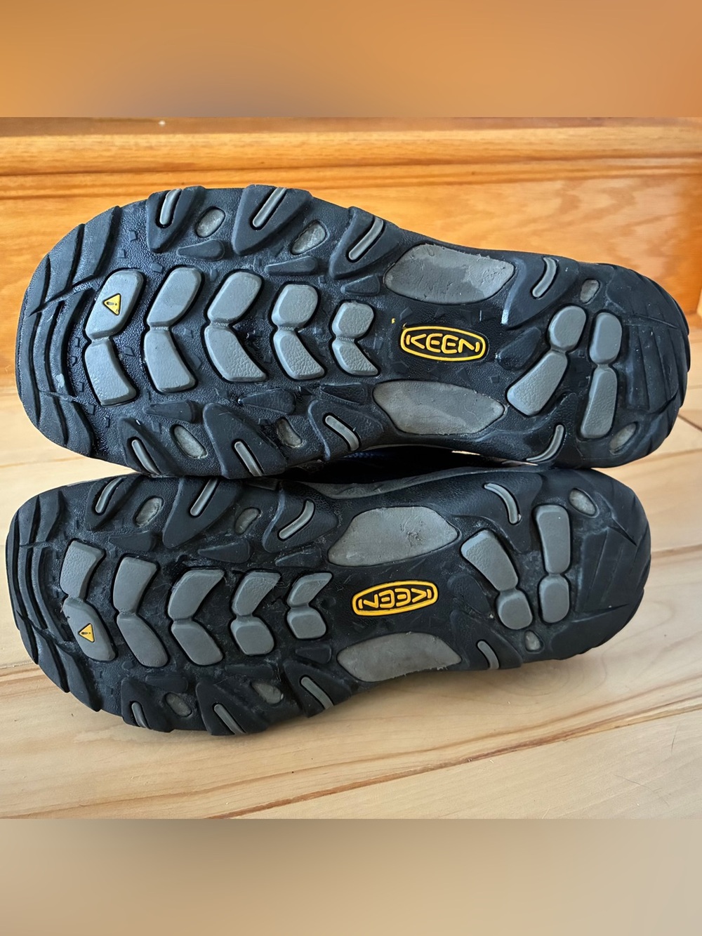 Keen Koven waterproof hiking shoes, gray/navy, men’s size 9 excellent condition! - Picture 6 of 9